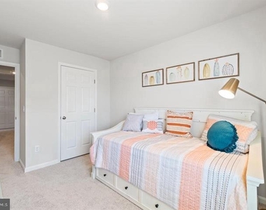 218 Baker Drive - Photo Thumbnail 22