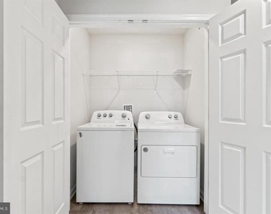 218 Baker Drive - Photo Thumbnail 25