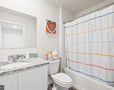 218 Baker Drive - Photo Thumbnail 23