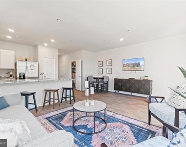 218 Baker Drive - Photo Thumbnail 13
