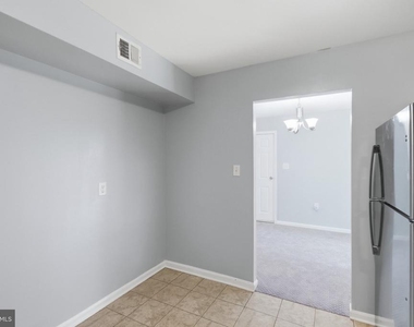 1402 N Amelia Street - Photo Thumbnail 13