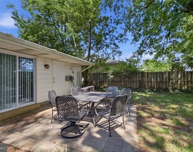 1402 N Amelia Street - Photo Thumbnail 25