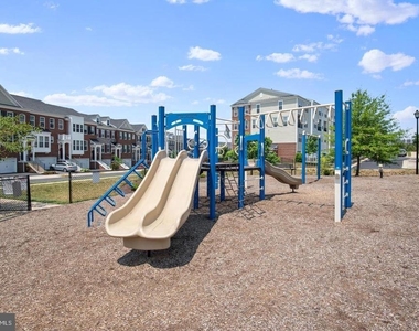 42816 Lauder Terrace - Photo Thumbnail 28