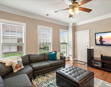 42816 Lauder Terrace - Photo Thumbnail 2