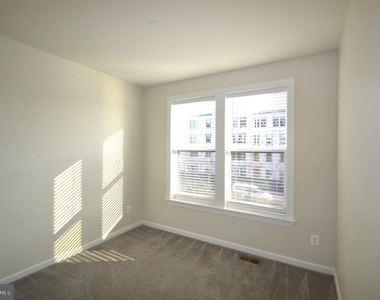 45091 Cappamore Terrace - Photo Thumbnail 33