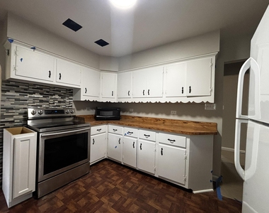 25339 Rainbow Ranch Lane - Photo Thumbnail 8