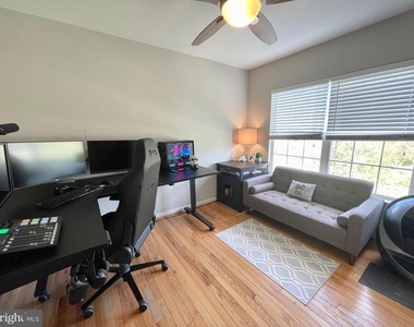 23052 Fontwell Square - Photo Thumbnail 22