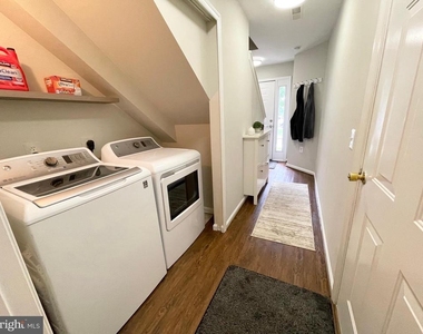 23052 Fontwell Square - Photo Thumbnail 30
