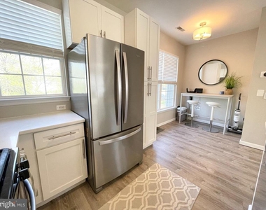 23052 Fontwell Square - Photo Thumbnail 10