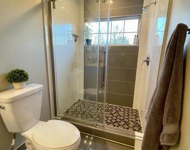 23052 Fontwell Square - Photo Thumbnail 20