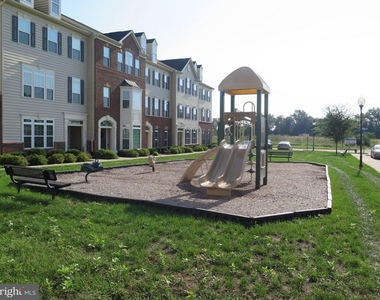 24634 Johnson Oak Terrace - Photo Thumbnail 21