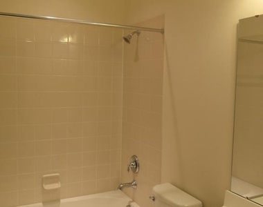 24634 Johnson Oak Terrace - Photo Thumbnail 17