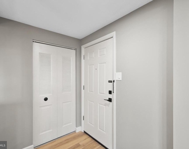 8385 Brockham Drive - Photo Thumbnail 3