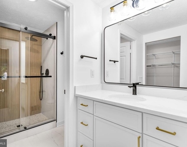 3204 Lockgate Court - Photo Thumbnail 29
