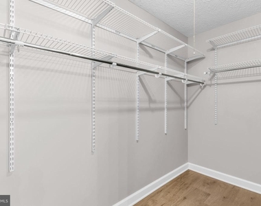 3204 Lockgate Court - Photo Thumbnail 28