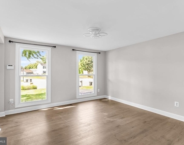 3204 Lockgate Court - Photo Thumbnail 12