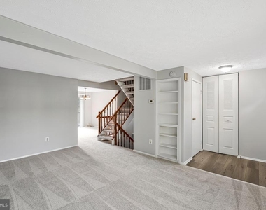 8025 Tyson Oaks Circle - Photo Thumbnail 22