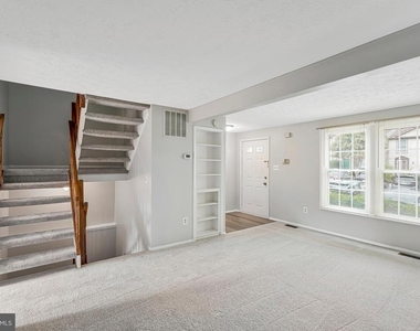 8025 Tyson Oaks Circle - Photo Thumbnail 21