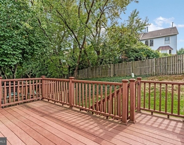 8025 Tyson Oaks Circle - Photo Thumbnail 30