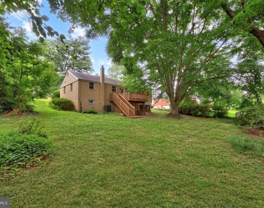 2722 Woodley Place - Photo Thumbnail 36