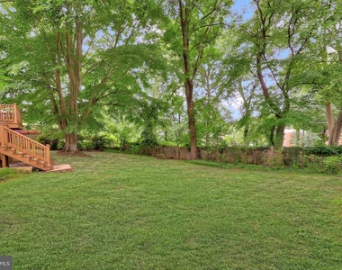 2722 Woodley Place - Photo Thumbnail 35