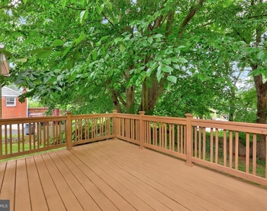 2722 Woodley Place - Photo Thumbnail 31