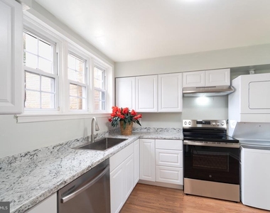 14421 Saguaro Place - Photo Thumbnail 12