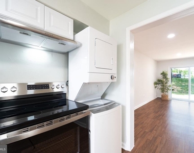 14421 Saguaro Place - Photo Thumbnail 10