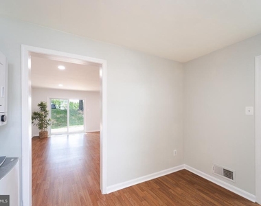 14421 Saguaro Place - Photo Thumbnail 6