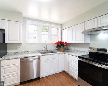 14421 Saguaro Place - Photo Thumbnail 9