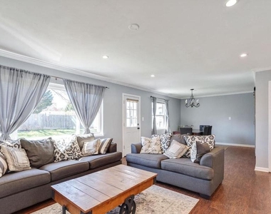 6226 Apache Street - Photo Thumbnail 7