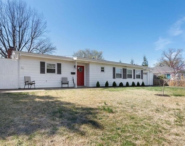 6226 Apache Street - Photo Thumbnail 1