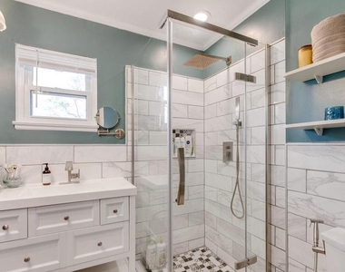 6226 Apache Street - Photo Thumbnail 8