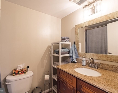 2037 Royal Fern Court - Photo Thumbnail 17