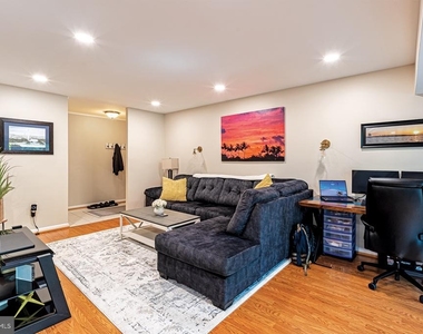 2037 Royal Fern Court - Photo Thumbnail 2