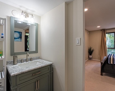 2037 Royal Fern Court - Photo Thumbnail 12
