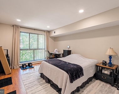 2037 Royal Fern Court - Photo Thumbnail 14
