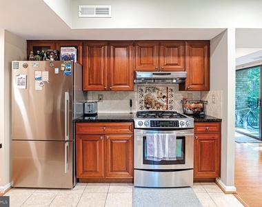 2037 Royal Fern Court - Photo Thumbnail 9