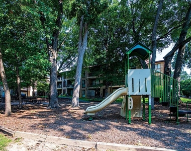 2037 Royal Fern Court - Photo Thumbnail 21