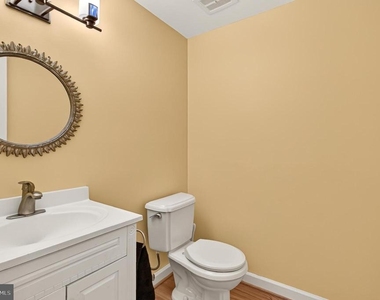 4720 Exeter Street - Photo Thumbnail 20