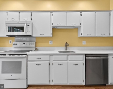4720 Exeter Street - Photo Thumbnail 16