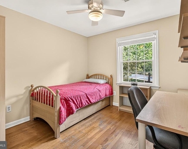 4720 Exeter Street - Photo Thumbnail 29