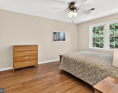 4720 Exeter Street - Photo Thumbnail 22