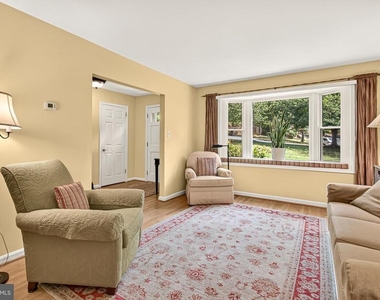 4720 Exeter Street - Photo Thumbnail 9