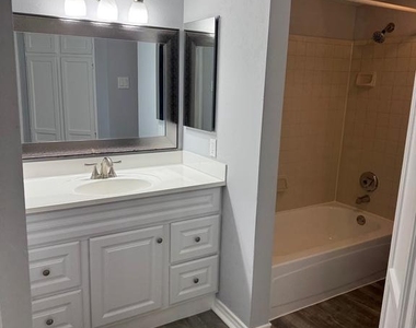 1504 Lincoln Way - Photo Thumbnail 20