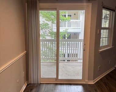 1504 Lincoln Way - Photo Thumbnail 21