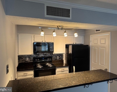 1504 Lincoln Way - Photo Thumbnail 10