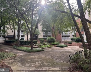 1504 Lincoln Way - Photo Thumbnail 2