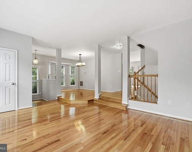 13222 Goose Pond Lane - Photo Thumbnail 7