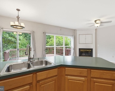 13222 Goose Pond Lane - Photo Thumbnail 12